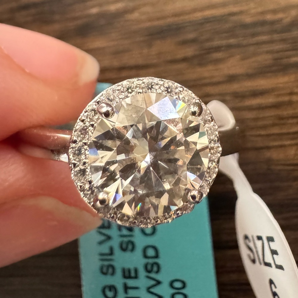 NWT Size 6 Sterling Silver Moissanite 2.20 CTW VVSD Halo Ring 2.0 center stone